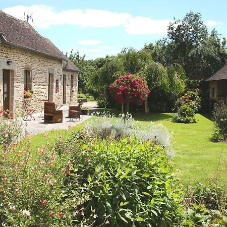 Chambre D'Hote Courtoux Saint-Denis-sur-Sarthon 外观 照片