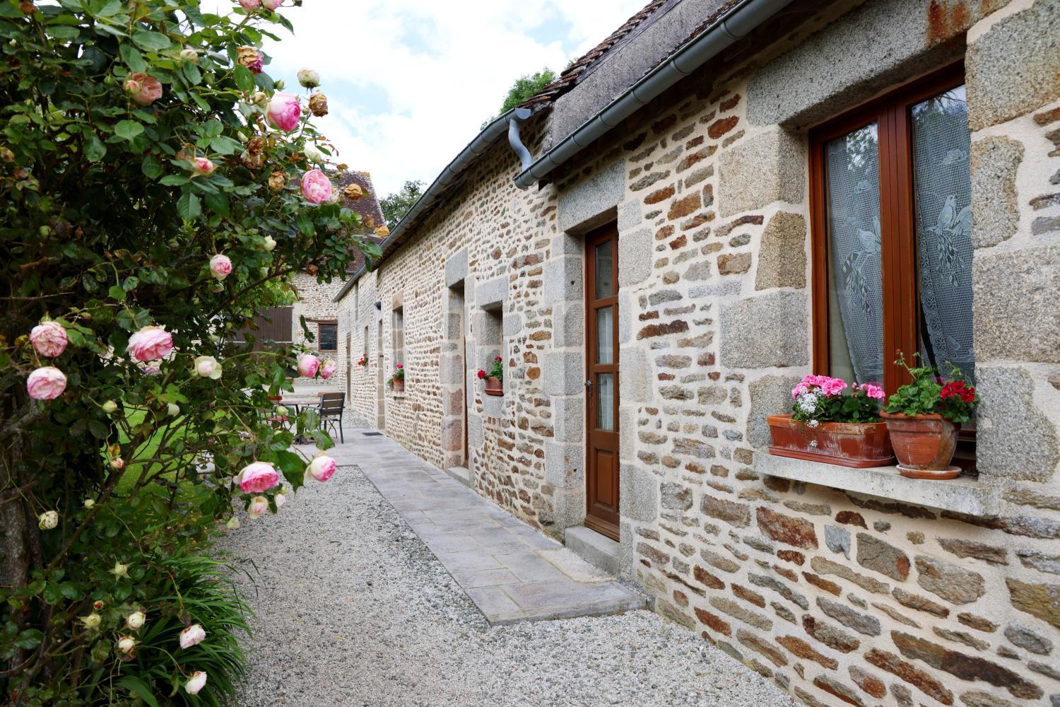 Chambre D'Hote Courtoux Saint-Denis-sur-Sarthon 外观 照片