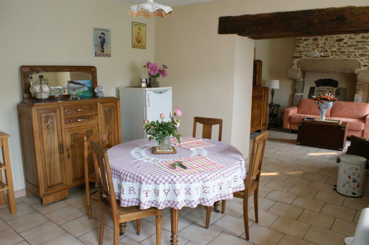 Chambre D'Hote Courtoux Saint-Denis-sur-Sarthon 外观 照片